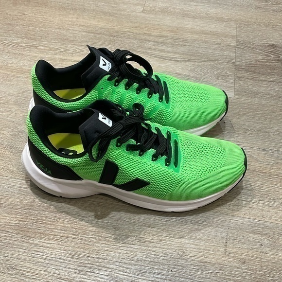 Veja Tennis Shoes - Picture 1 of 9